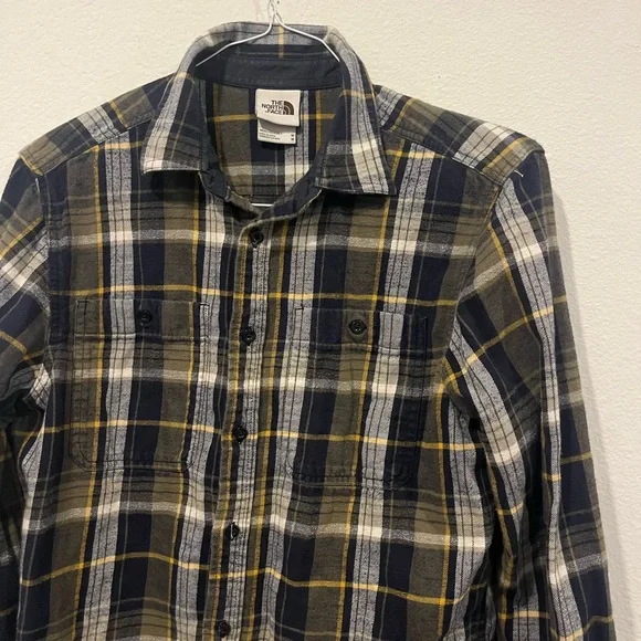 The North Face Men’s Blue Plaid Flannel Button Shirr Size Medium Cotton EUC - Picture 3 of 5